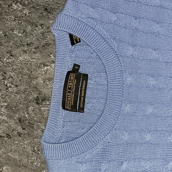 Donald J Trump signature collection. 💯 mercerized cotton crewneck. Men's Large. - Picture 8 of 15